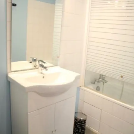 Apartment Apartment Studio Cabine - 35 M² - 4 Couchages Rochefort (Charente-Maritime)
