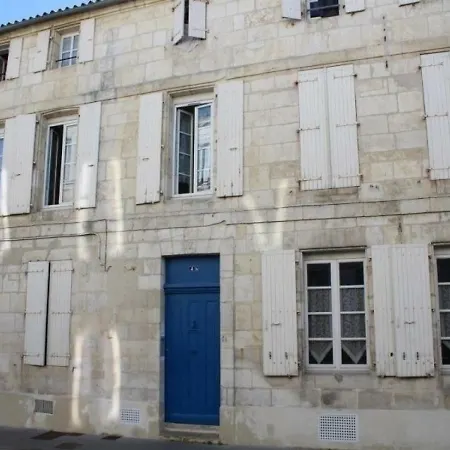Apartment Studio Cabine - 35 M² - 4 Couchages Apartment Rochefort (Charente-Maritime)